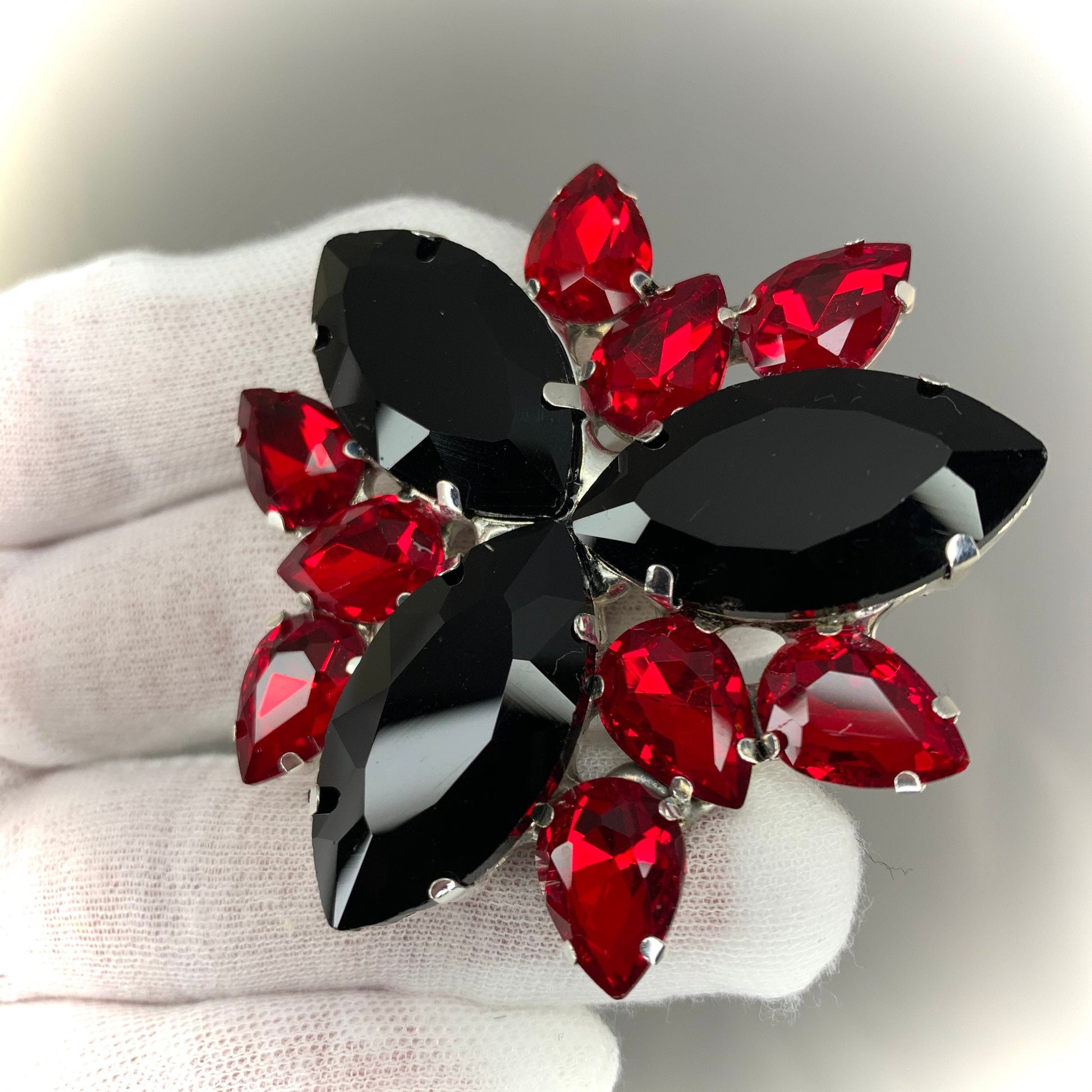 Blood Red & Black Ring / Cocktail Dress Ring / Adjustable back / Gift / Drag Queen Ring /Costume Jewellery