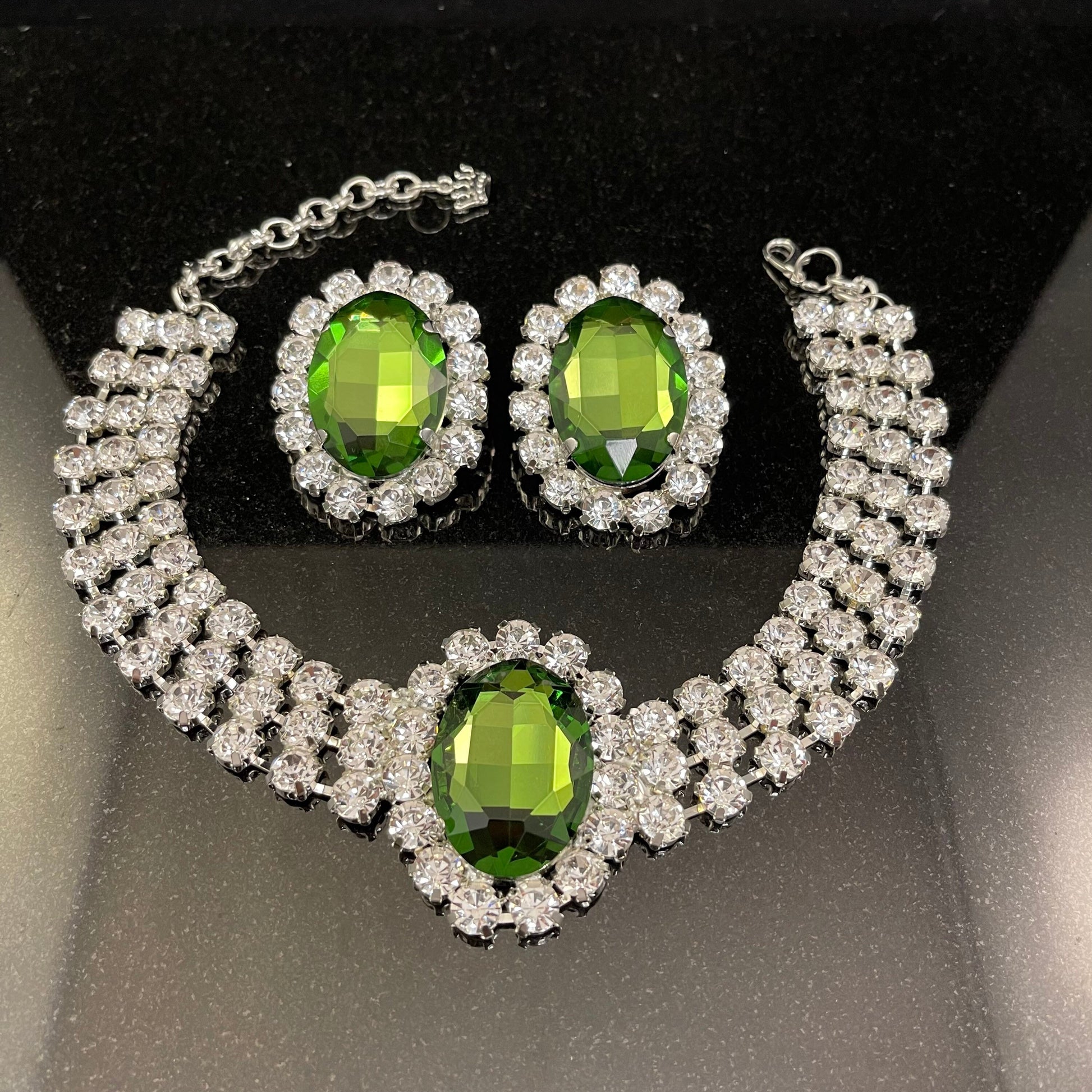 Elegant Necklace / Lady Diana / Costume jewellery / Drag Queen Jewelry / Fancy Dress